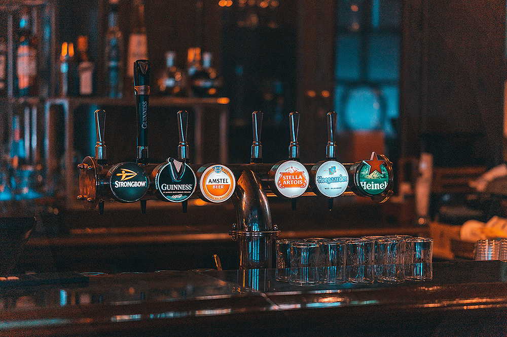 Beers_on_tap_at_the_pub