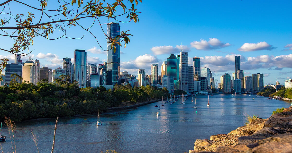 Afternoon view of Brisbane river and city