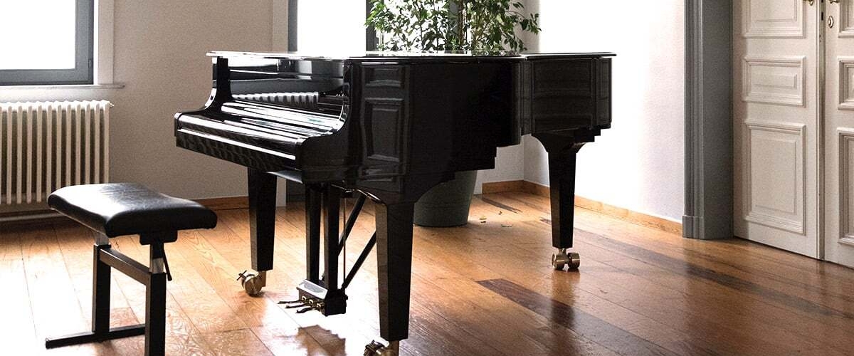 How to move a piano long distance banner image
