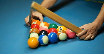 Thumbnail: How to move a pool table