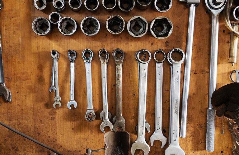 How to pack garage tools for moving
