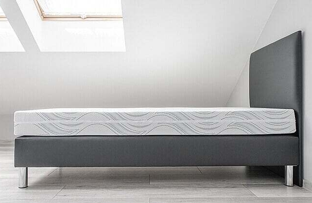 How to pack a mattress for moving banner image