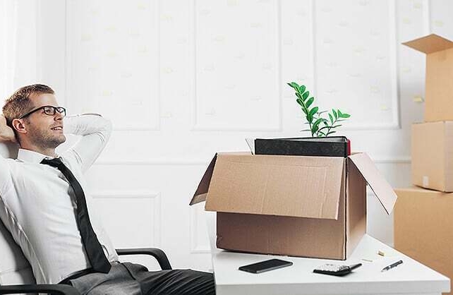 What are professional office movers (and what do they do)? banner image
